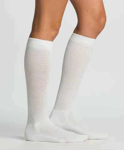 Sigvaris - 602CMLW00 - 602C Diabetic Compression Socks Calf, 18-25mmHg, Women's, Medium, Long, White